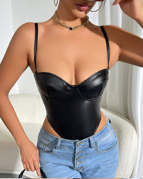 Body tipo tanga sexy de corte alto, en cuero PU sólido, con aros y tirantes estilo camiseta